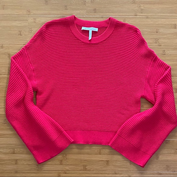 BCBG | Knit Sweater | Cropped | LIKE NEW - Picture 5 of 5